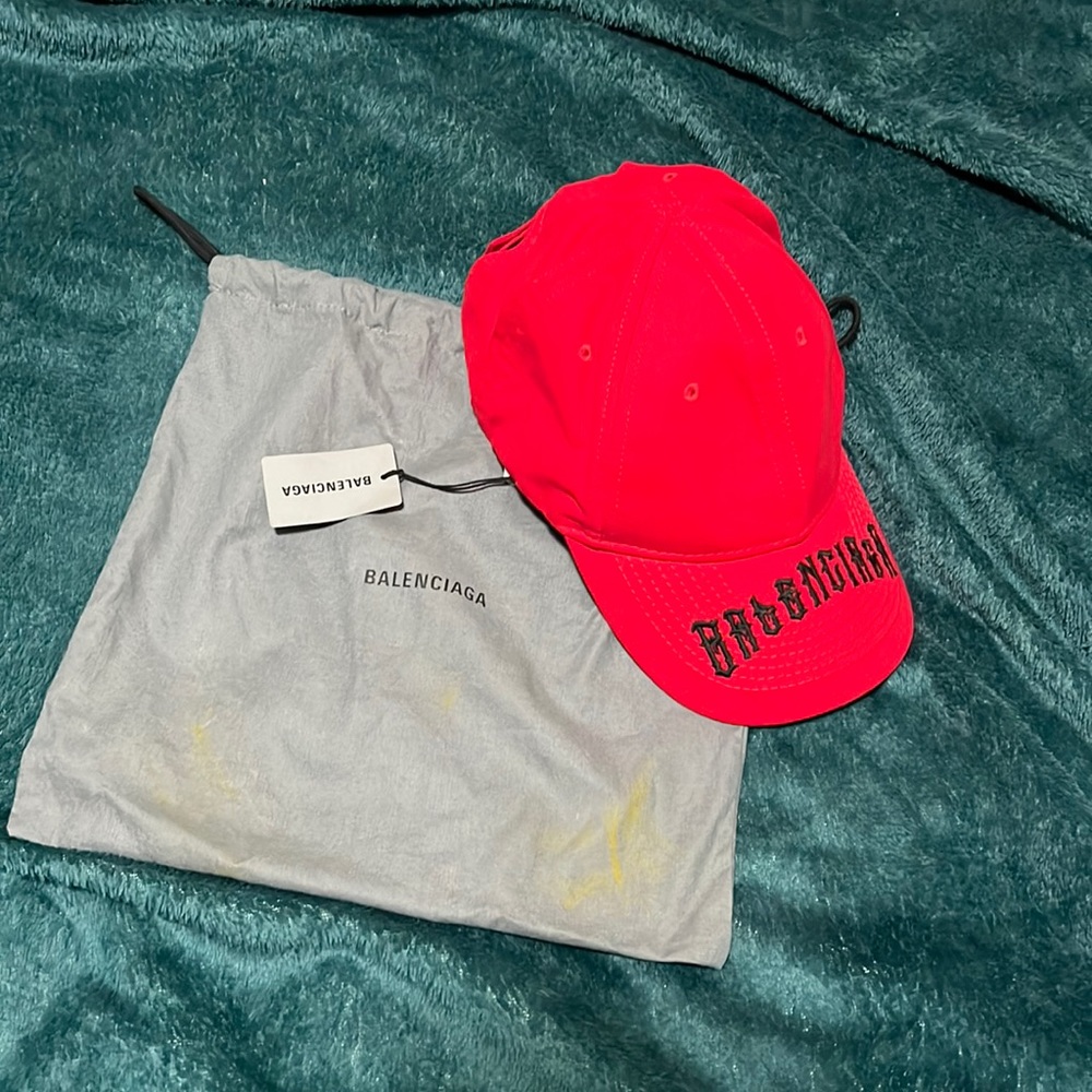 Balenciaga Red graffiti logo Cap